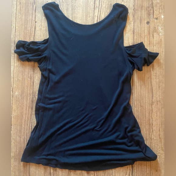 Old Navy Black Cold Shoulder Tee - Picture 2 of 2